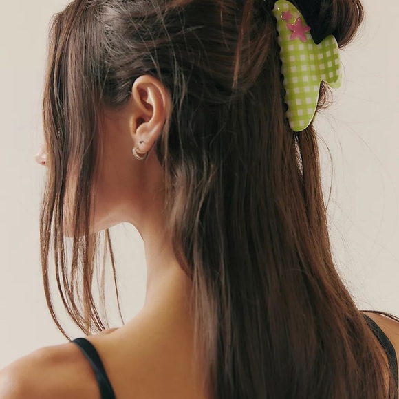 Free People Accessories - Free People Larson Jumbo Claw Clip Green New